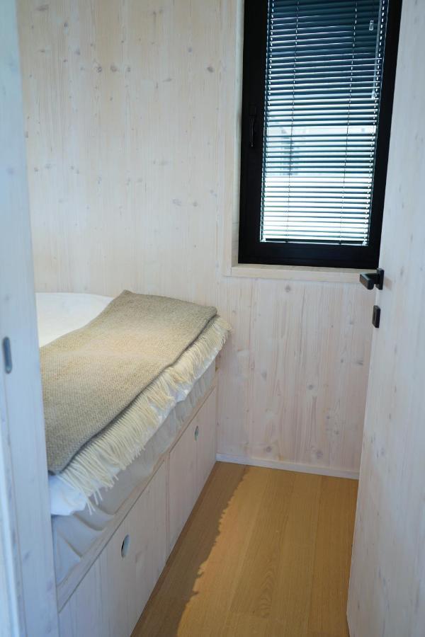 Boutique Style Eco-Beachhouse, Private Jacuzzi Privlaka  Exterior foto